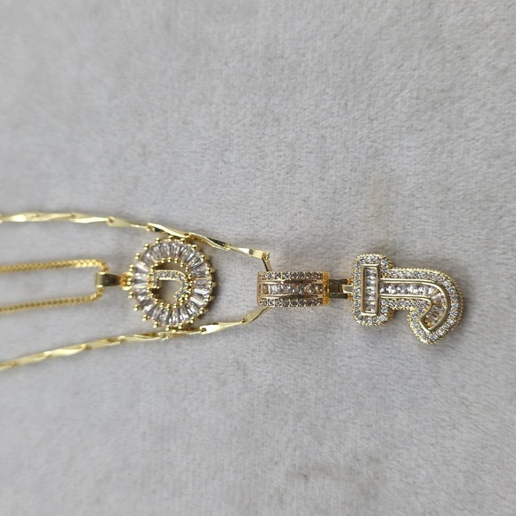 NIB YSTT Gold/Silver Layered Necklace Set Initial Pendant Multiple Letters!! - Picture 3 of 9